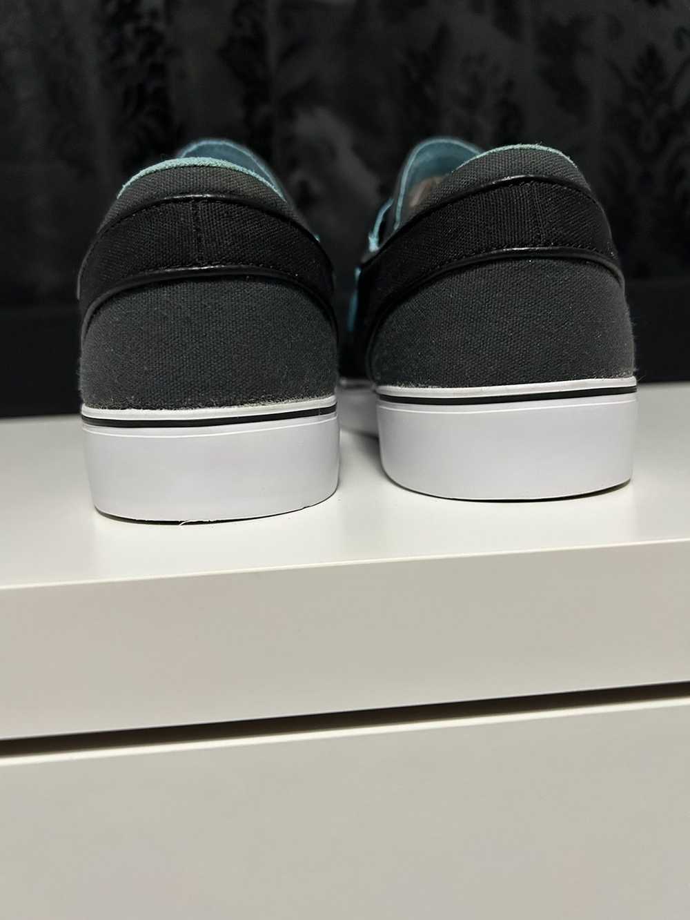 Nike Stefan Janoski Black/Hyper Blue - Size: 10.5 - image 7