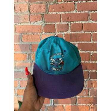 激レア☆希少 Charlotte Hornets 刺繍 キャップ 帽子 90's $_57.JPG?set_id=880000500F