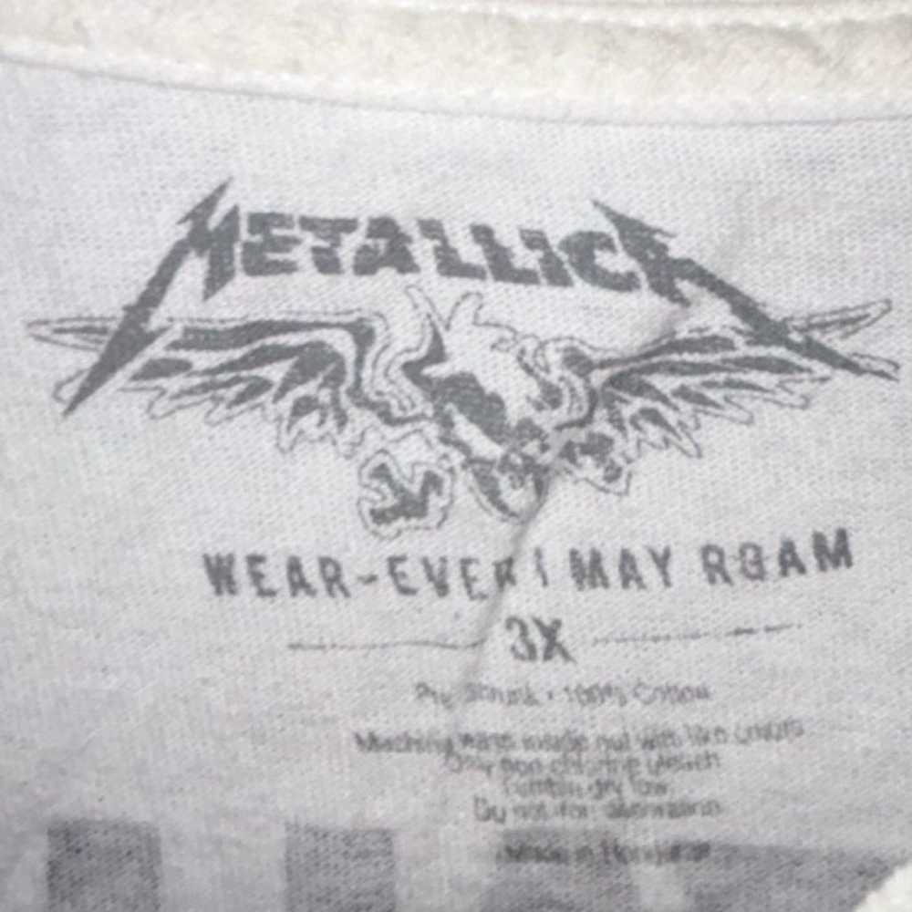 Vintage 2017 Metallica Rock Band WoldWired Tour T… - image 5