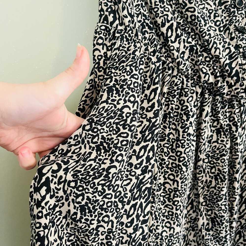 Torrid Animal Print Mini Strapless Dress SZ 2 - image 5