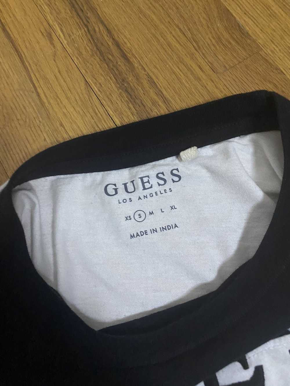 Designer × Guess SMALL GUESS Black & White Patter… - image 3