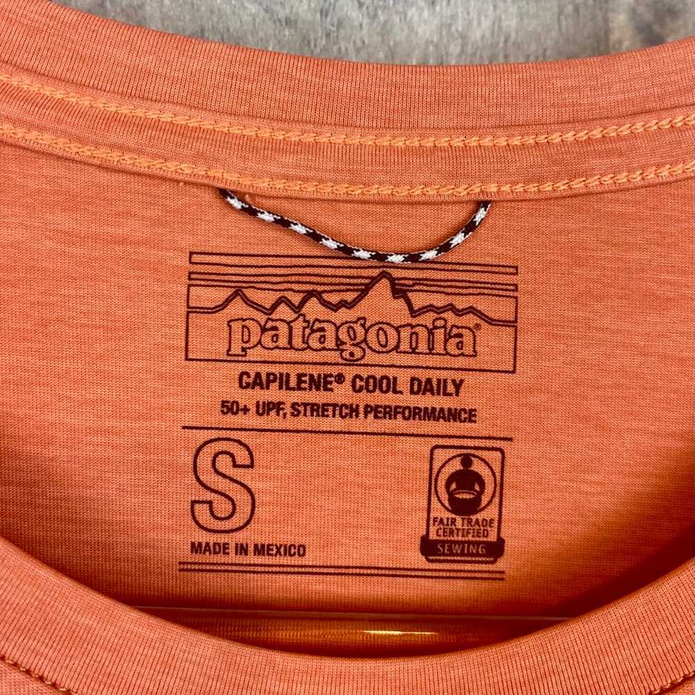 Patagonia Capilene Cool Trail Shirt in Quartz Siz… - image 6