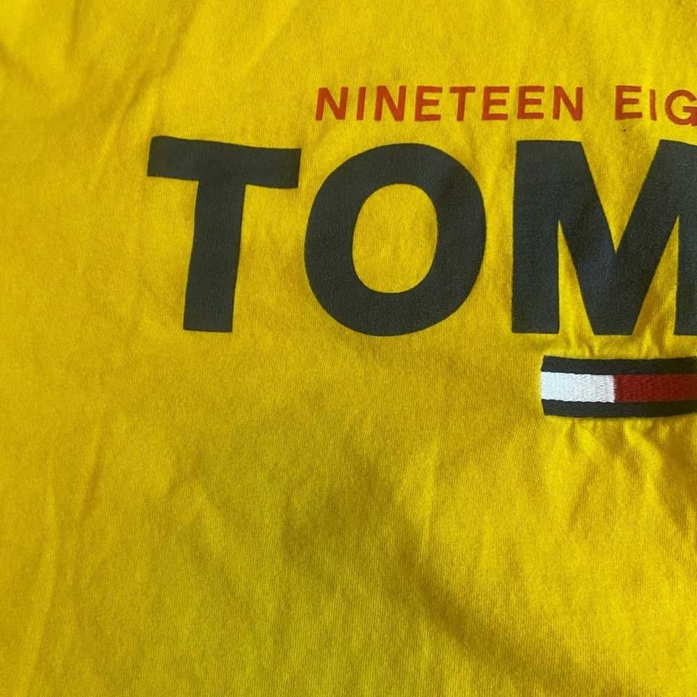 Vintage Tommy Hilfiger size 2XL T-shirt - image 9