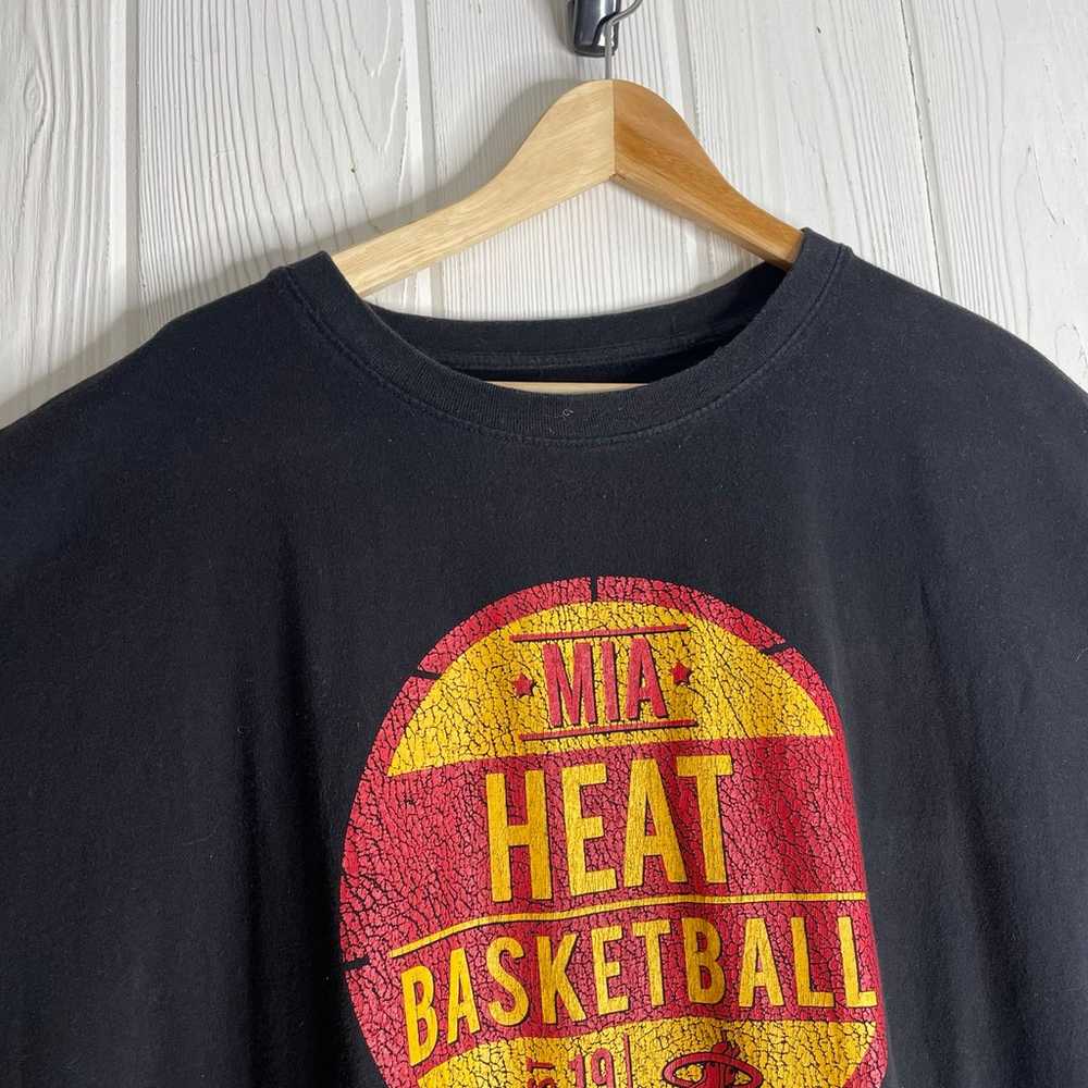 Vintage NBA Miami Heat Basketball T-Shirt  3XL  B… - image 4