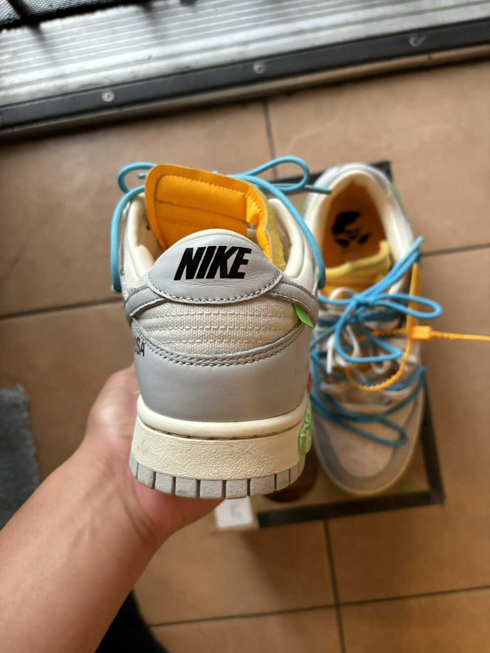 Nike × Off-White Nike Dunk Low Off White Lot 02 - image 11