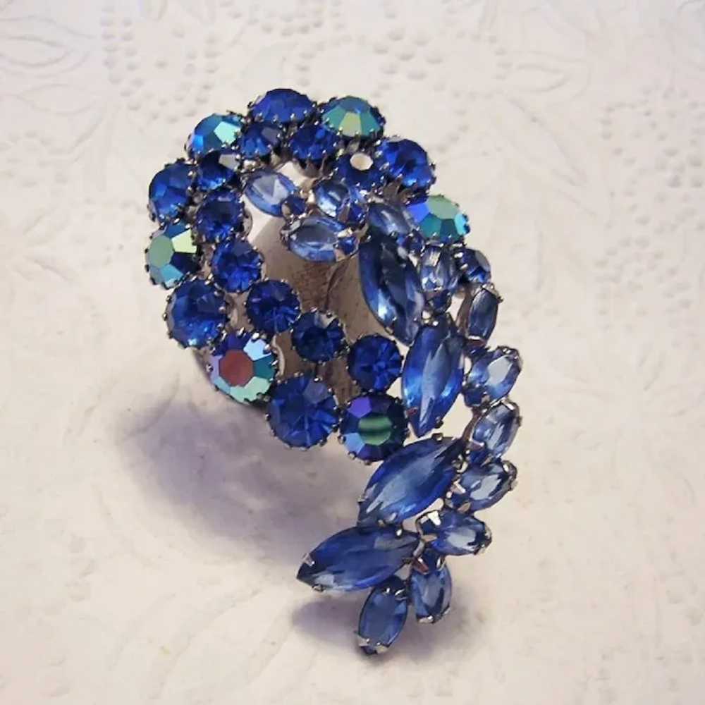 1960's AZURE & Sky Blue Rhinestones LARGE Brillia… - image 2