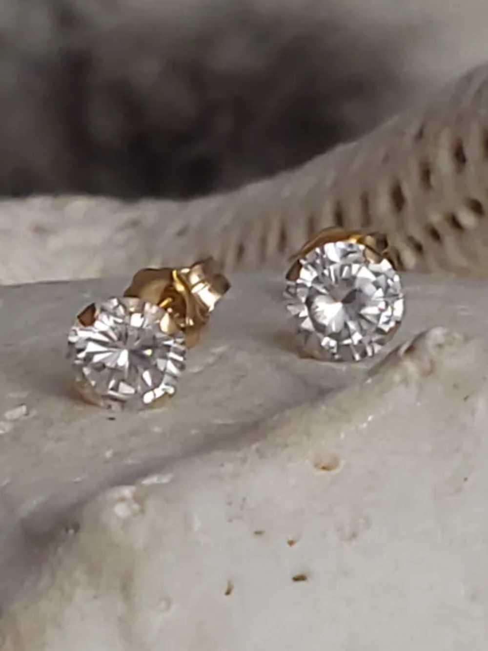 14K Gold Crystal Stud Earrings 2CT Each - image 10