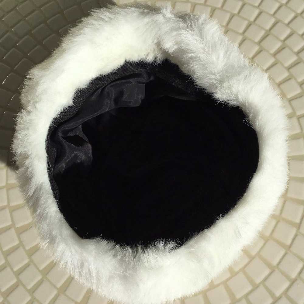 Womens Vintage White Faux Fur Hat - image 3