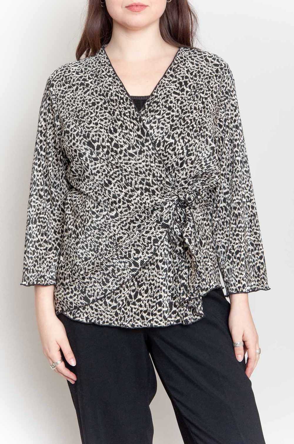 Mob Wife Aesthetic wrap blouse Black and white Wi… - image 2