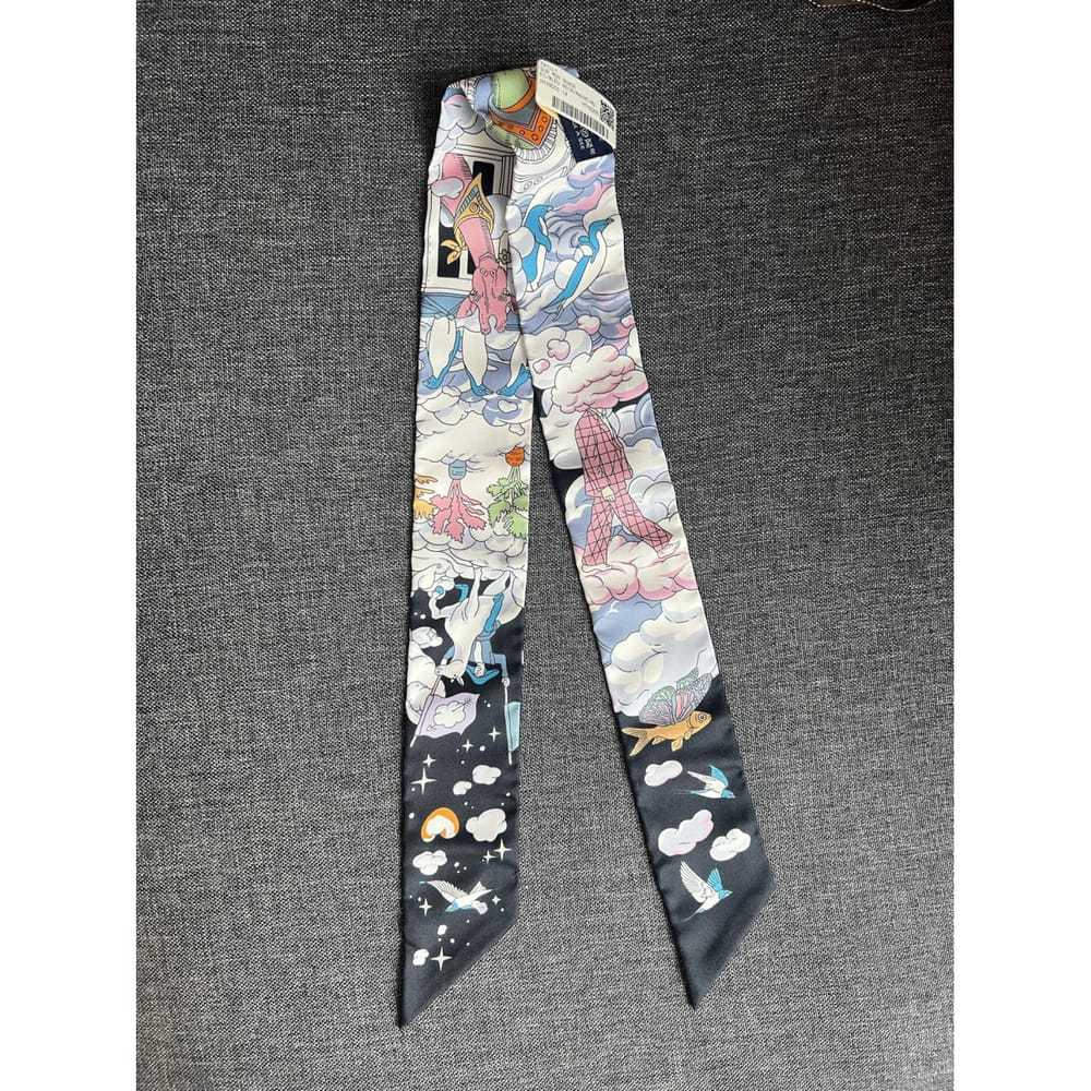 Hermès Twilly 86 silk scarf - image 3