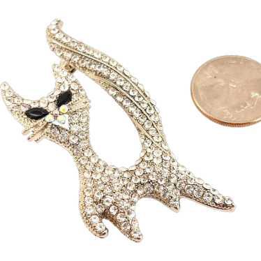 * antique cat ୨୧ * 小さな エメラルド色のリボンの 猫ちゃん Vintage rhinestone cat brooch - Gem