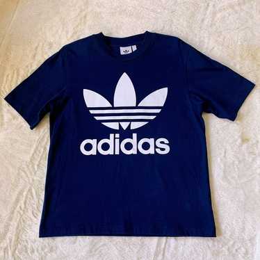 Adidas originals oversized T-Shirt - image 1