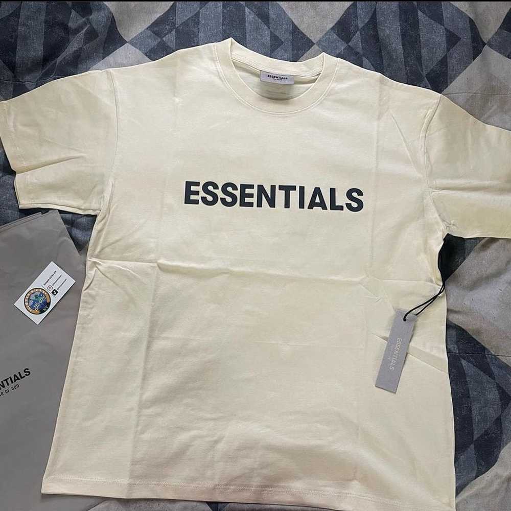 Fear of God Essentials Tee Shirt Size Medium - image 1