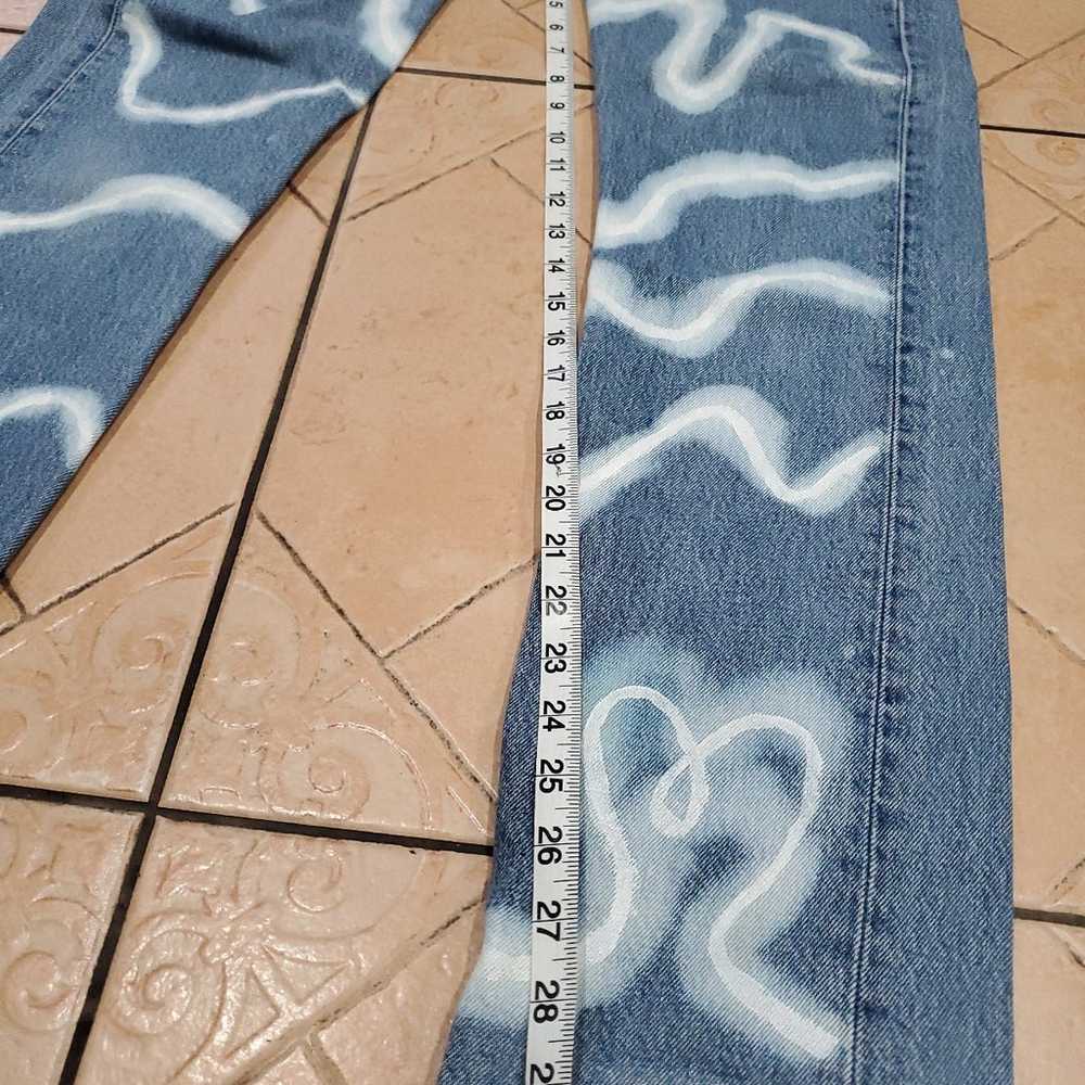 VINTAGE LEVIS 501 JEANS MADE IN USA - image 4