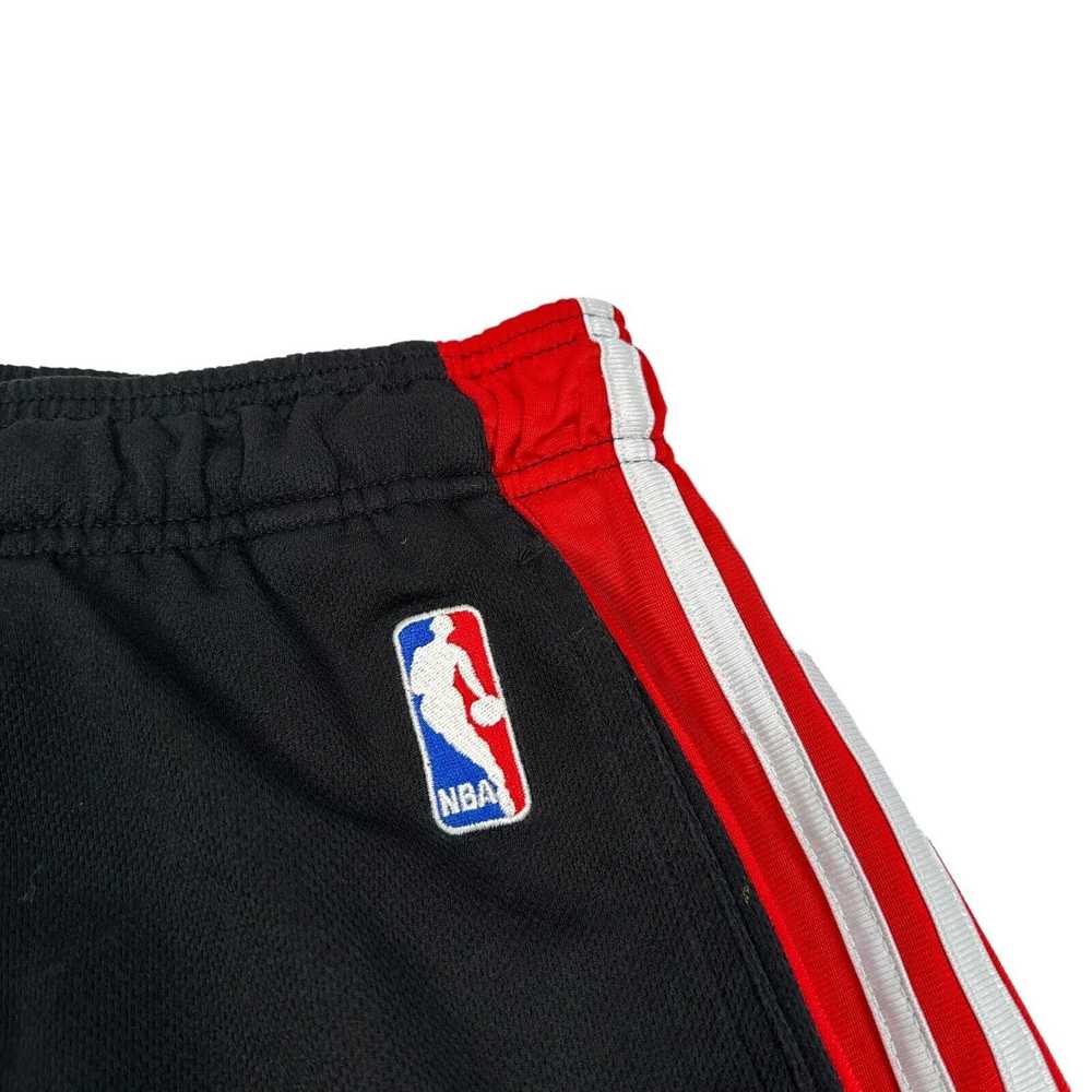 Adidas Vintage Adidas Philadelphia 76ers Shorts L… - image 3