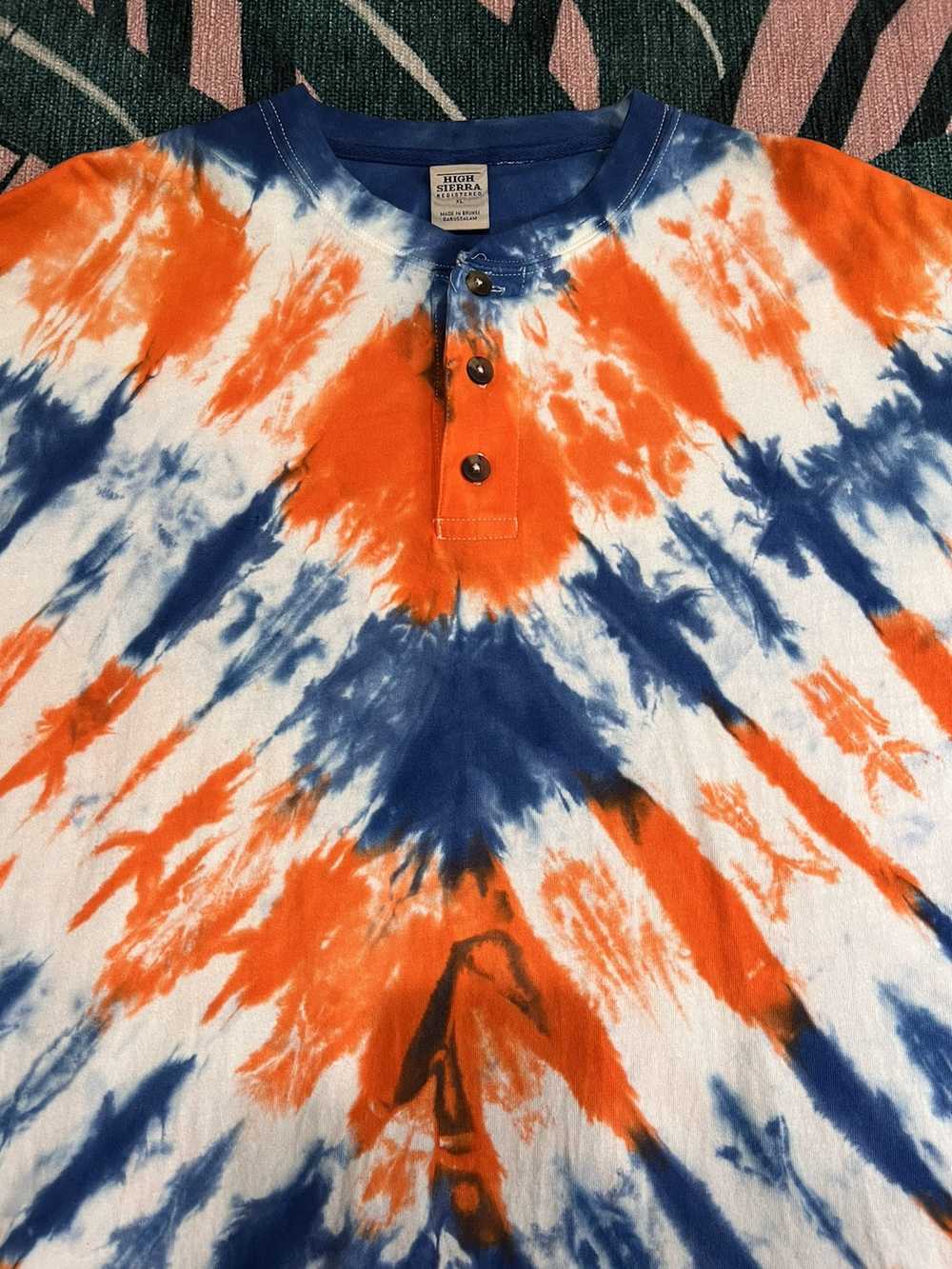 High Sierra Vintage High Sierra Tie Dye Henley Ts… - image 2