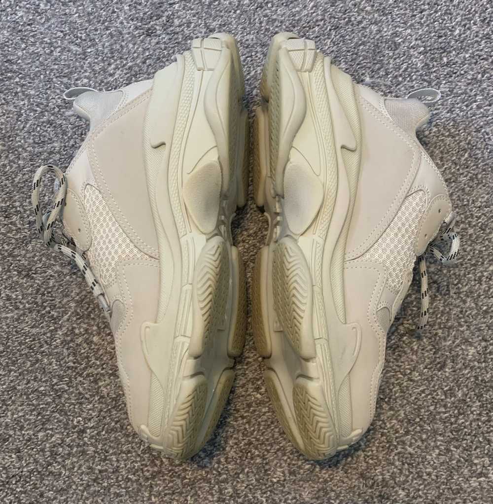 Balenciaga Balenciaga Triple S Biege Size 12/45 G… - image 3