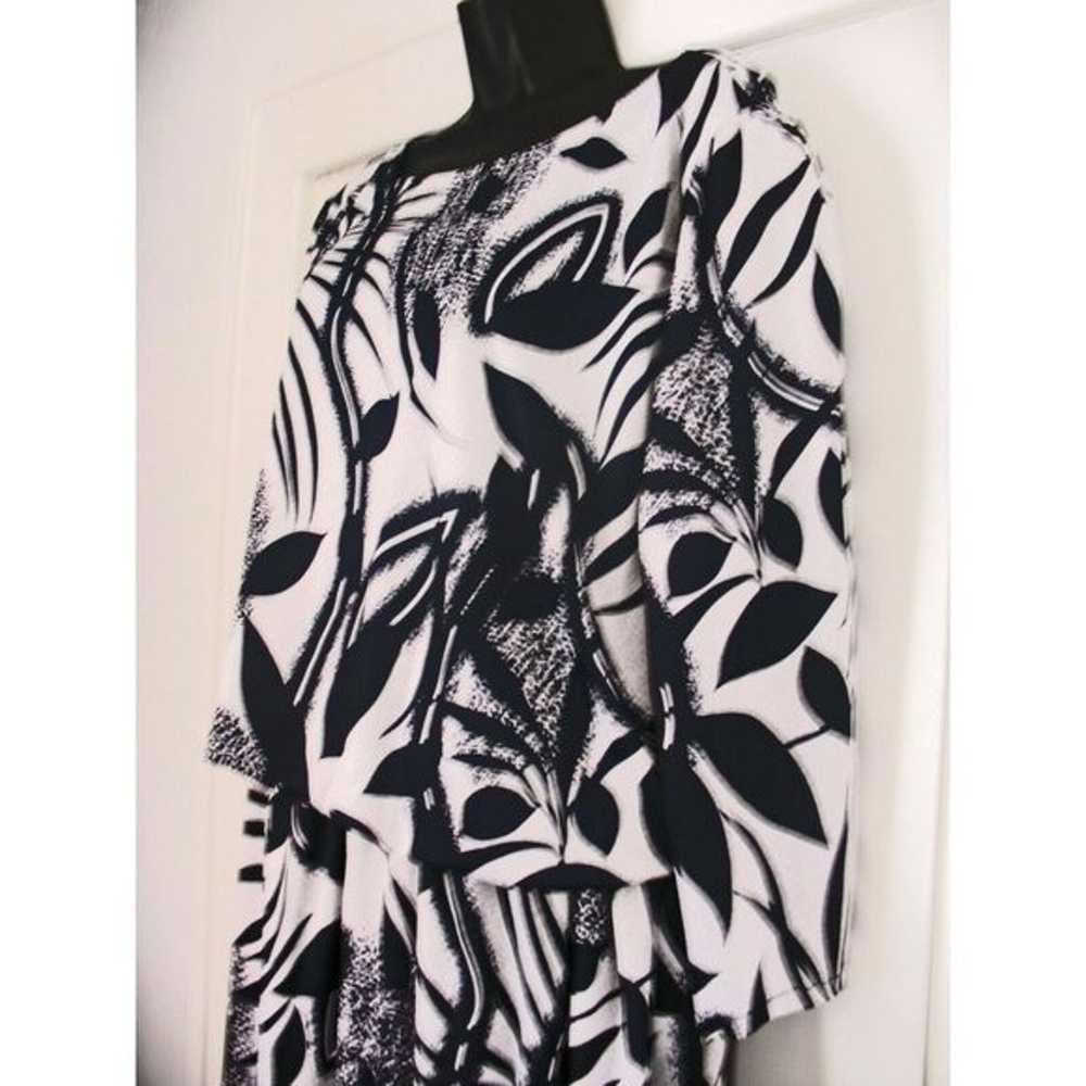 River Togs Black/White Retro Dress Size 24.5 - image 4