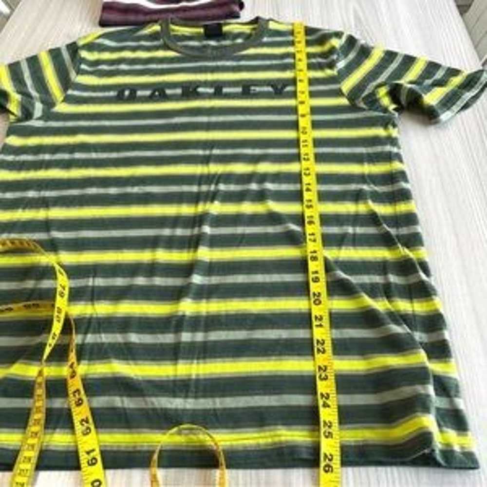 Lot of 2 Oakley Striped T-shirts Size Medium - image 5