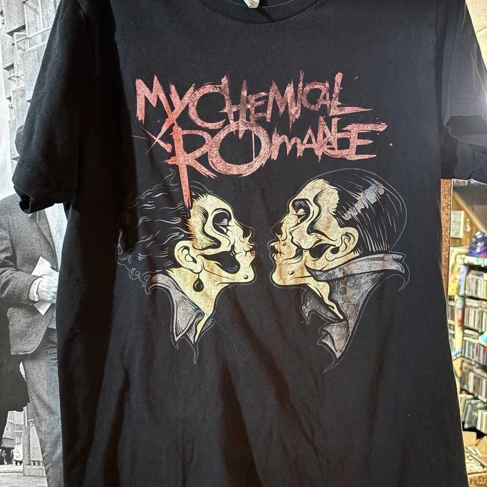 Vintage 2000s My Chemical Romance shirt Mens unis… - image 1