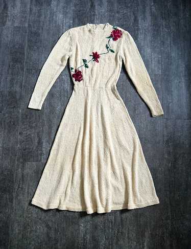 1940s rose knit dress . vintage flower wool knit .