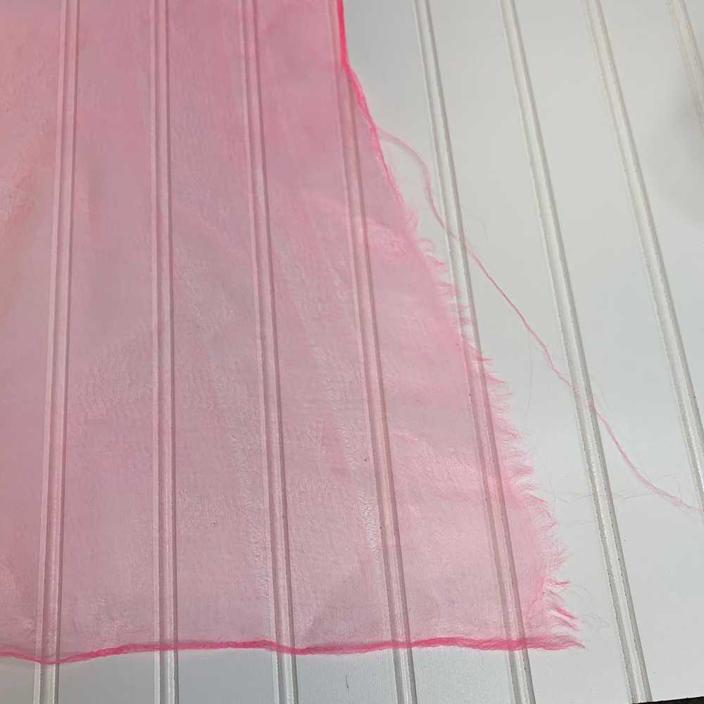 50s Hot Pink Crinkle Chiffon Sheer Scarf Headscarf - image 3