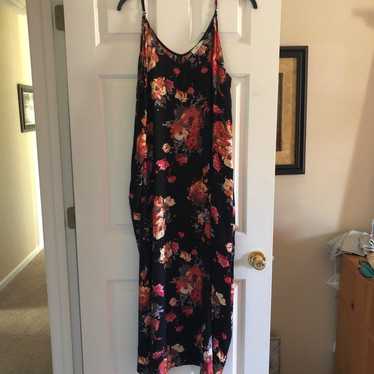 floral maxi dress with pockets - image 1
