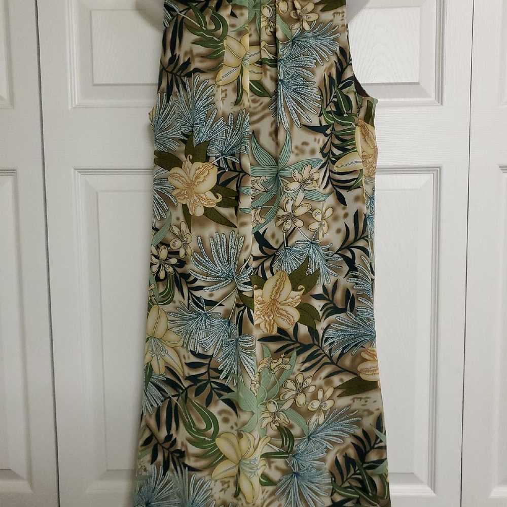 NWOT Green/Taupe Tropical Dress - image 1