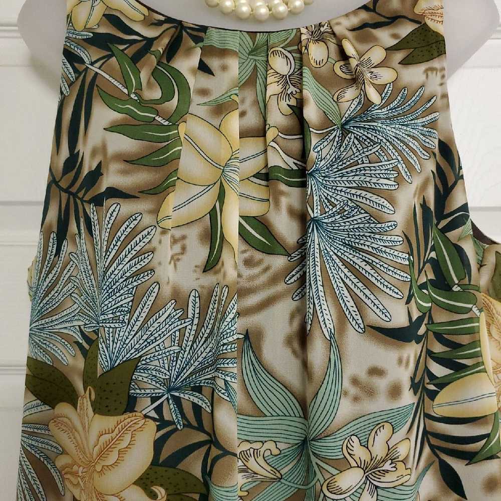 NWOT Green/Taupe Tropical Dress - image 2
