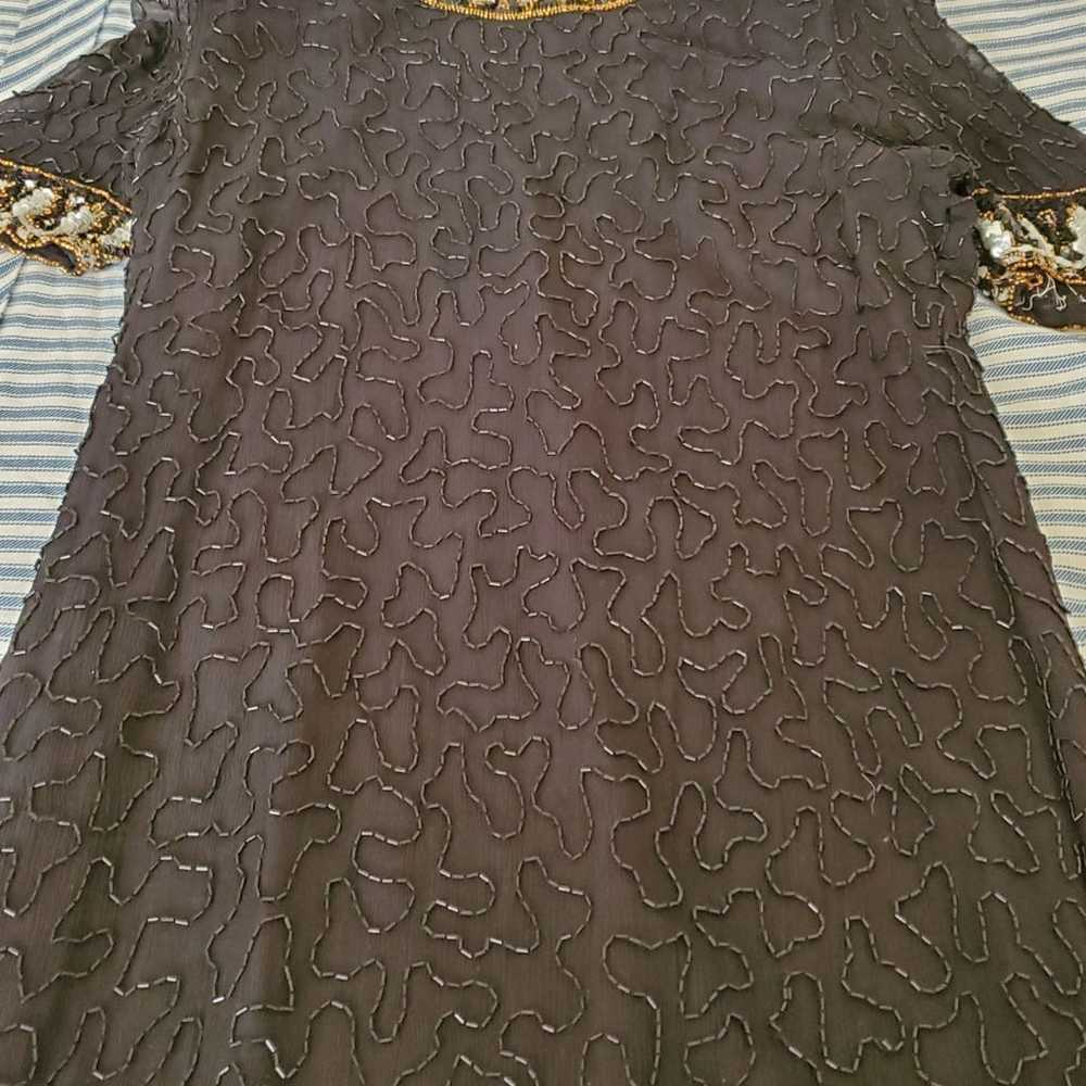 Black and gold sequin dress - image 2
