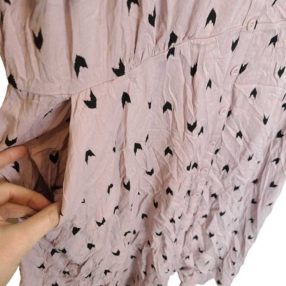 Torrid Womens 3X Pink Ikat Short Sleeves Button F… - image 5