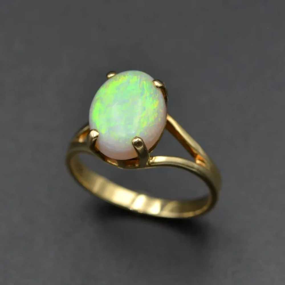 Vintage White Opal and 14k Gold Solitaire Ring - image 3