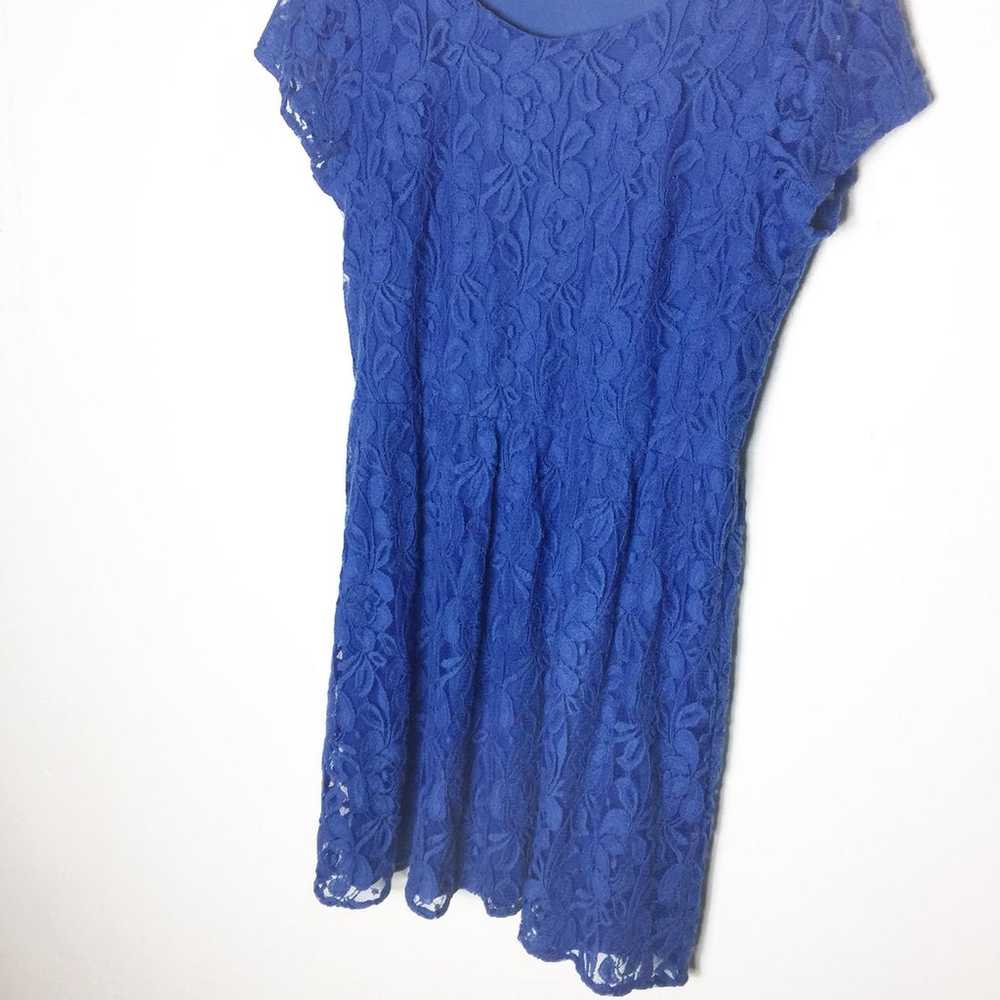 Sunny Leigh Blue Lace Midi Dress - image 3