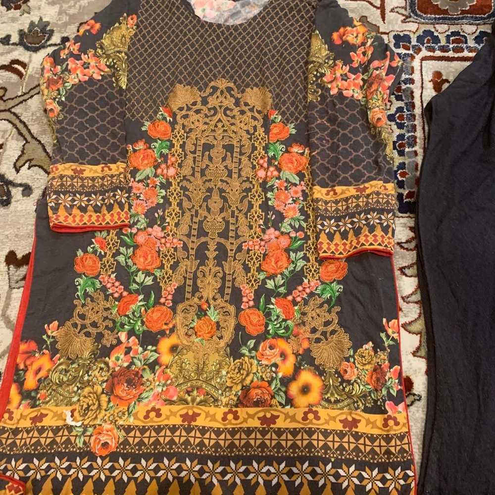 Winter 2 piece emborided pakistNi dresses - image 6