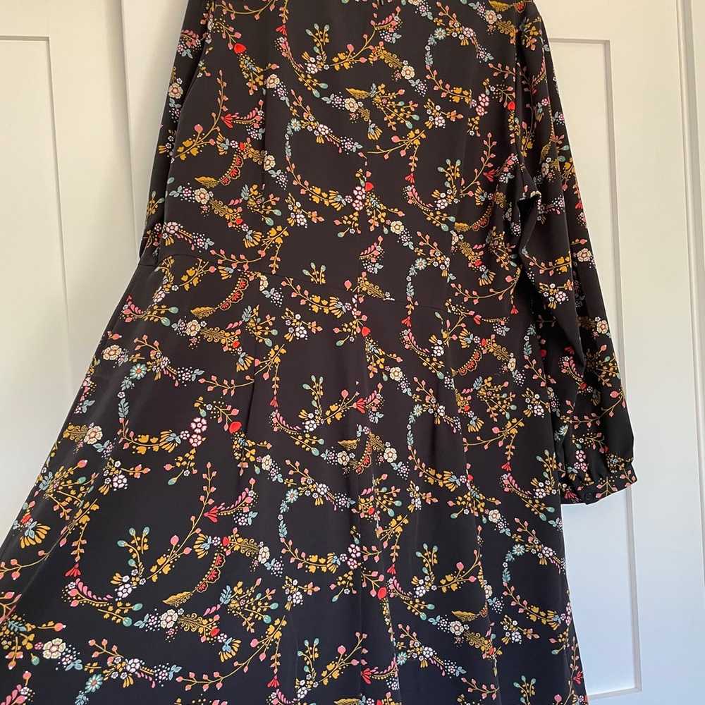 LOFT Plus black floral dress size 20 or 2XL - image 5