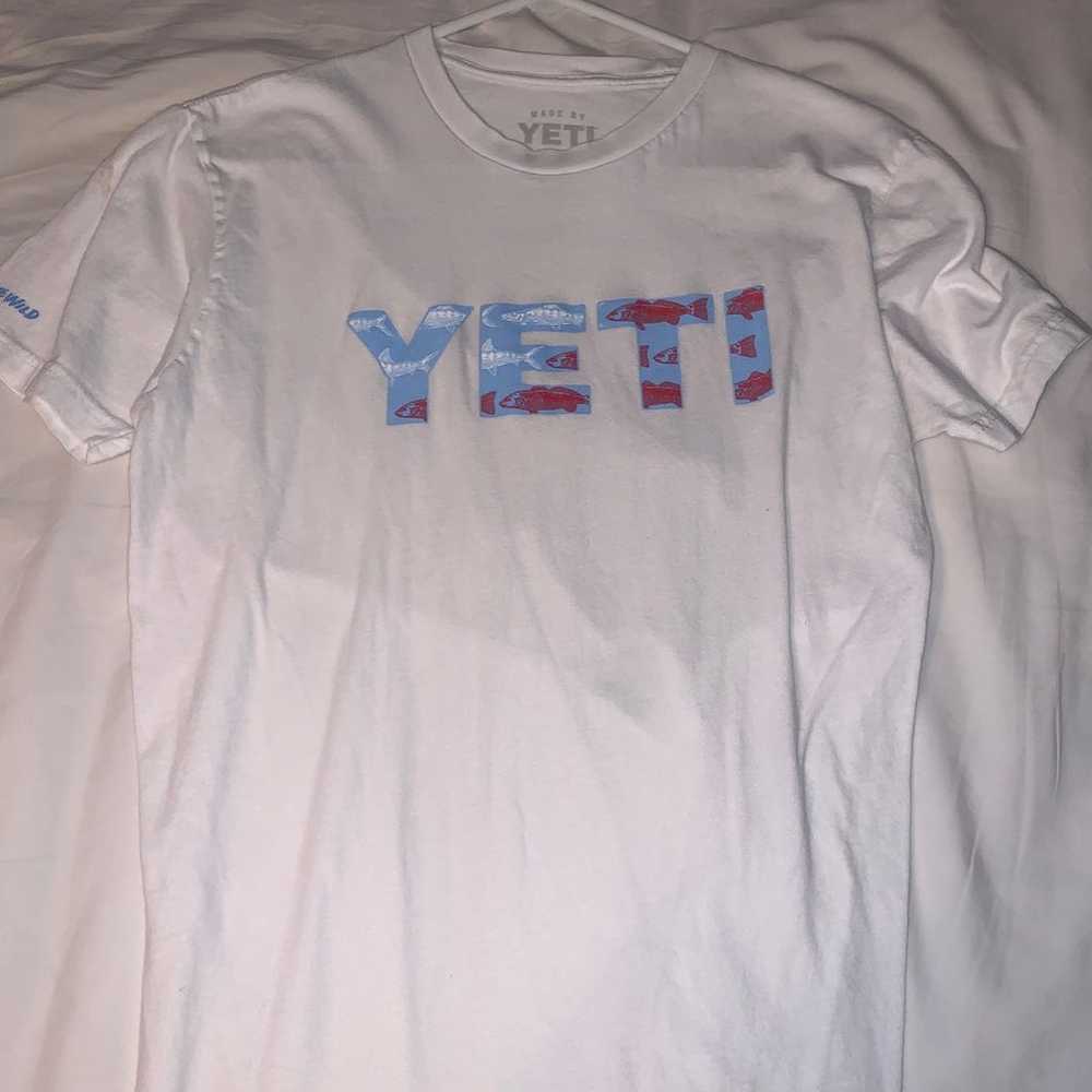 Adult small Tshirts (yeti and vineyard v - image 5