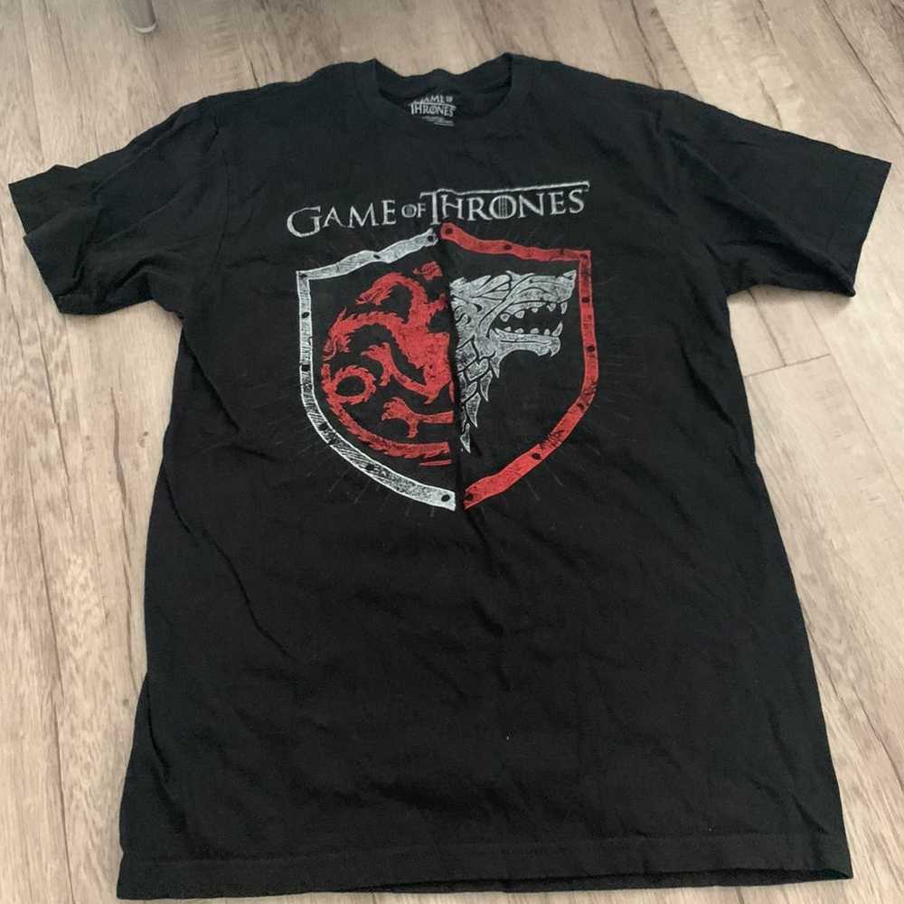 Game of thrones unisex T-shirt size Smal - image 1