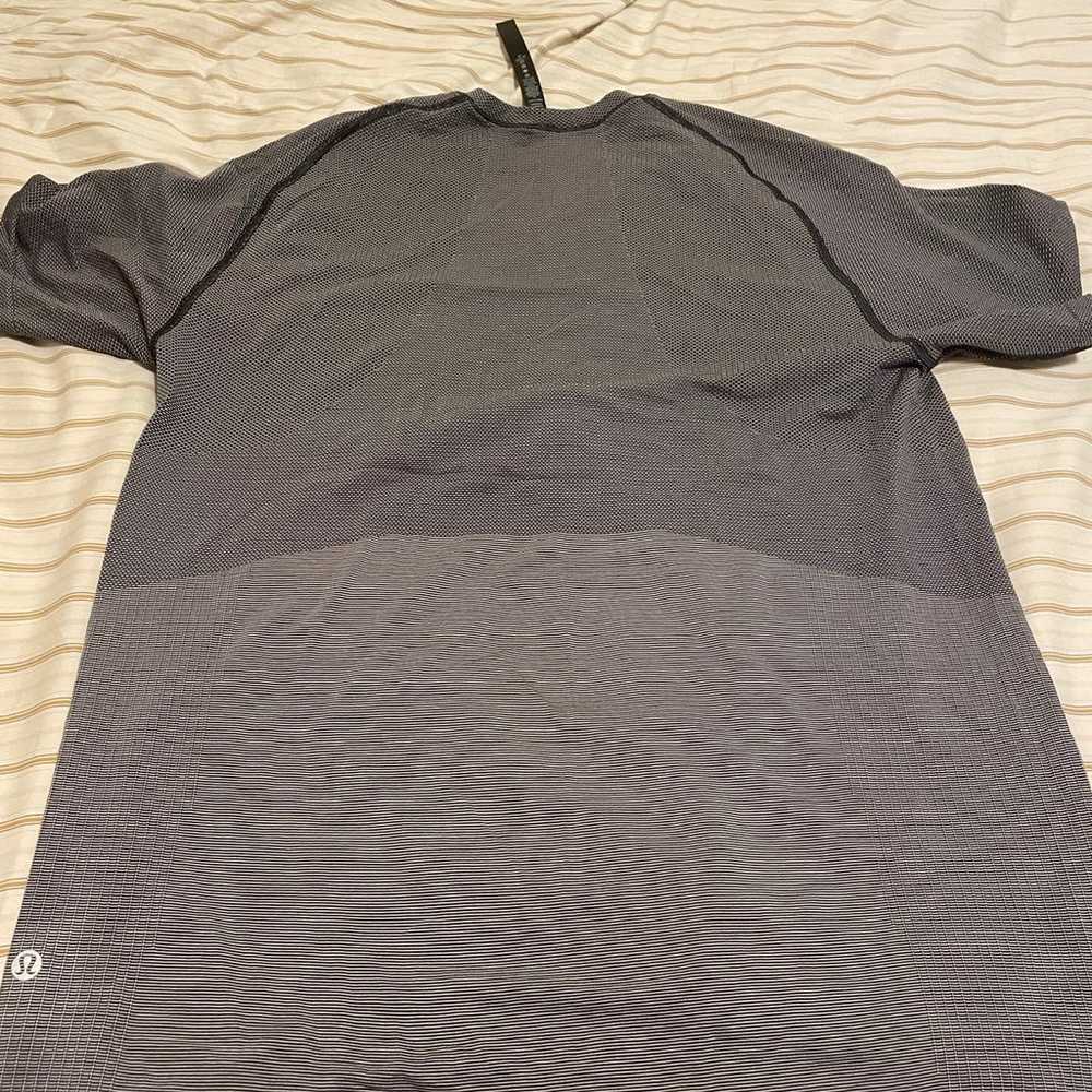 Lululemon shirt - image 4