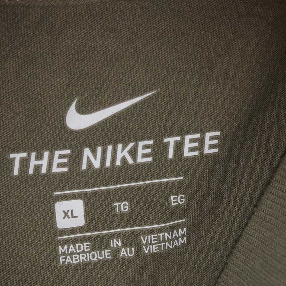 Nike olive short sleeve tshirt - image 3