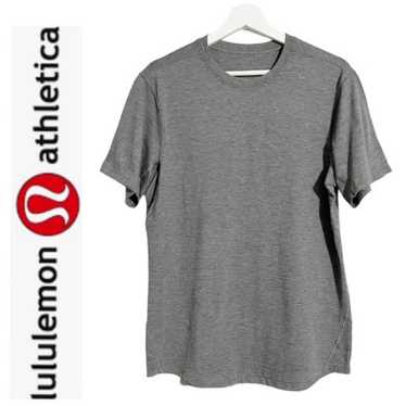 Lululemon Men’s Grey T-Shirt Grey