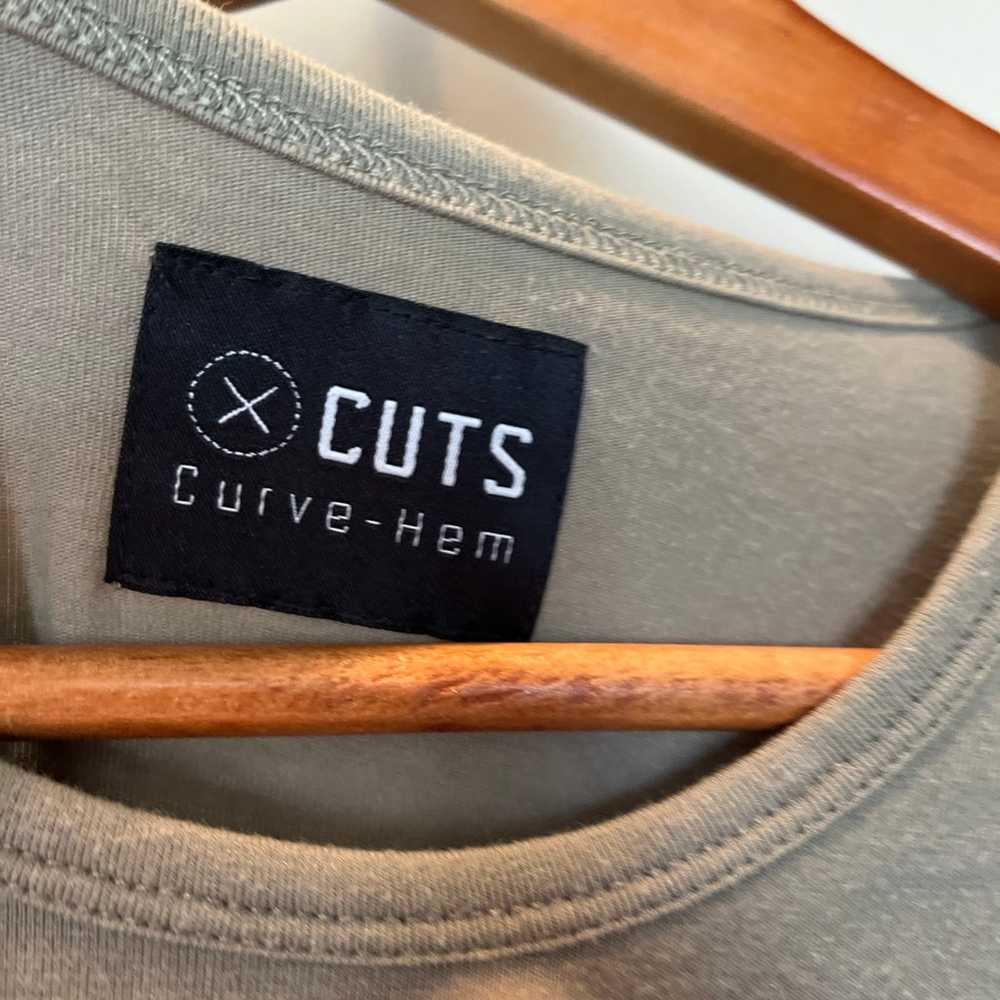 CUTS Curved Hem T-shirt - image 2