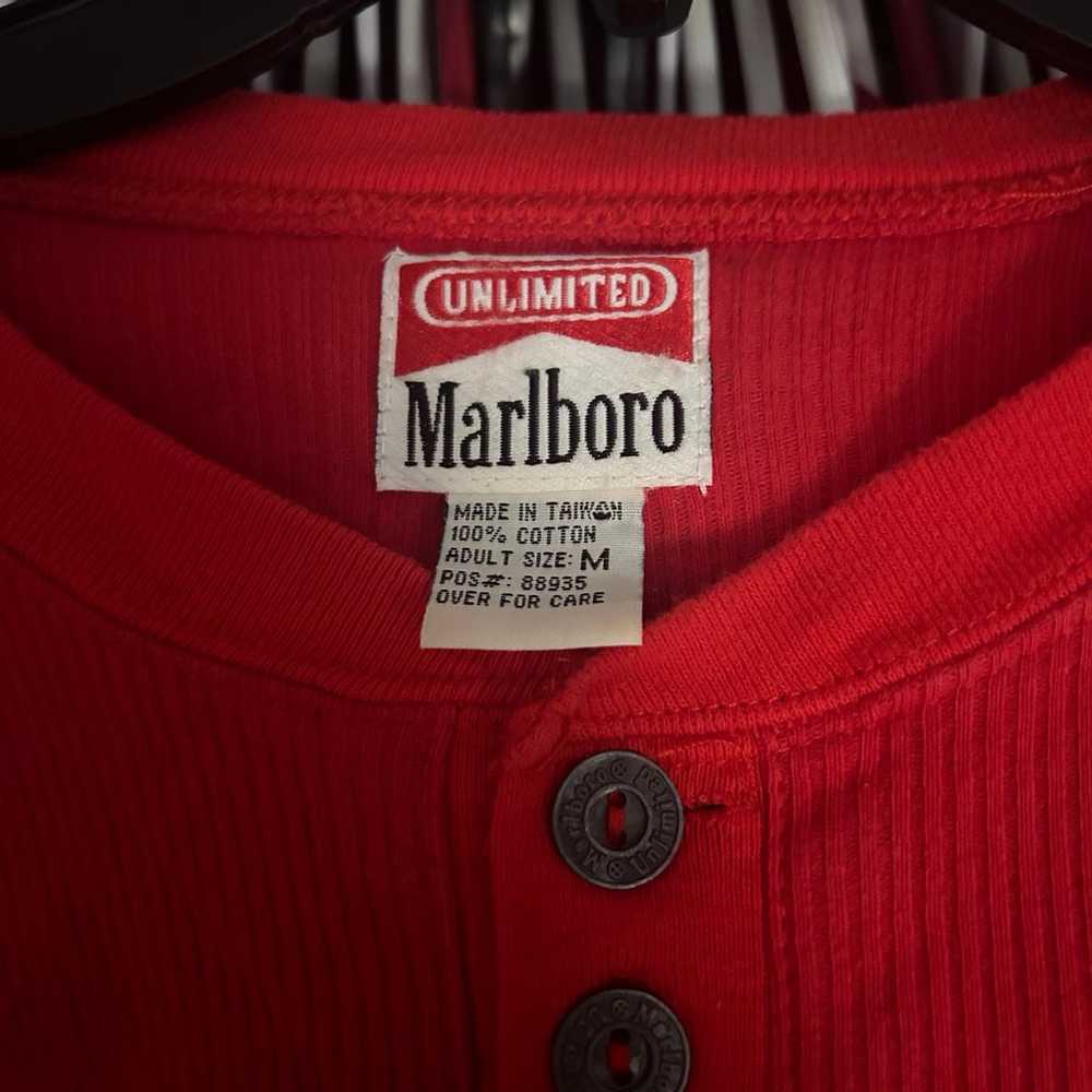 Vintage 1990s Marlboro Unlimited Red Long Sleeve … - image 2