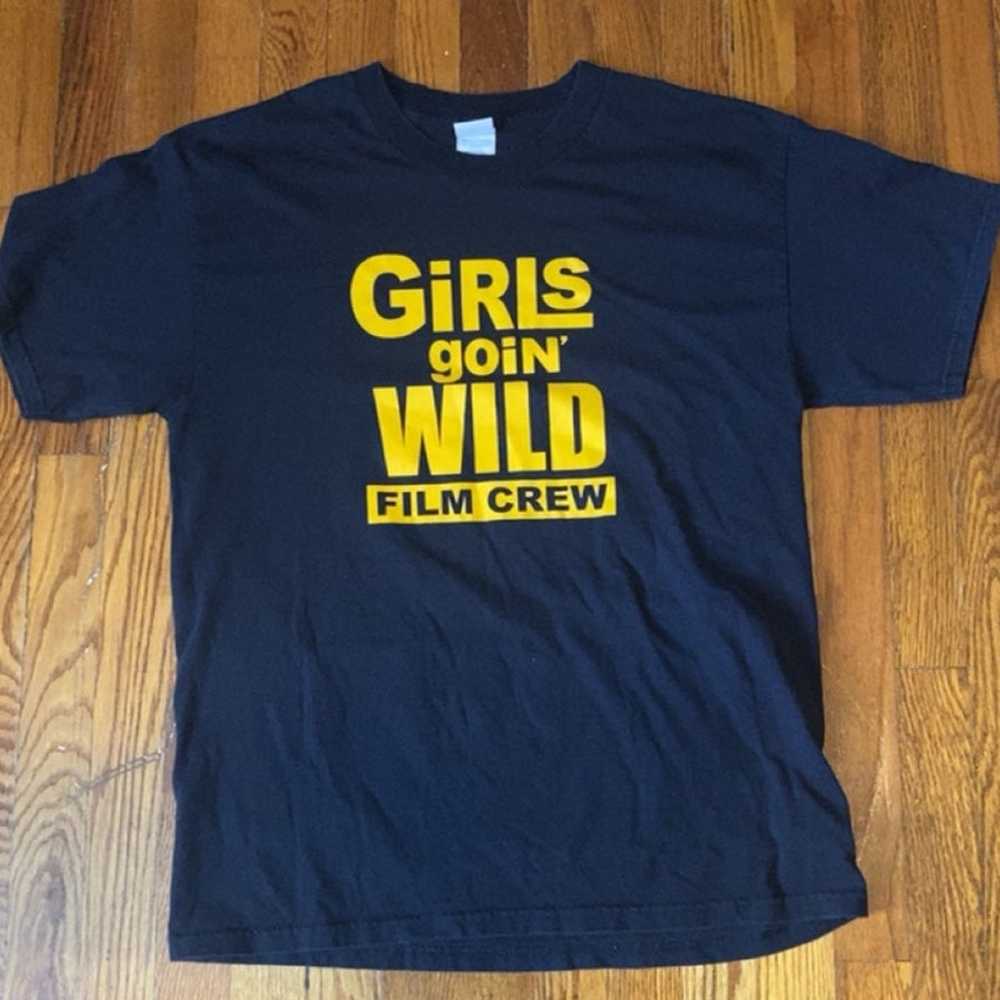 Girls Goin Wild Size Large Tshirt - image 1