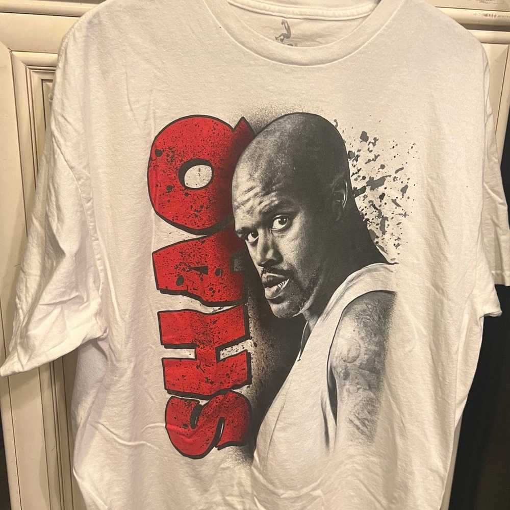 White Red and Black NBA Shaq T-Shirt Shaquille O'… - image 6