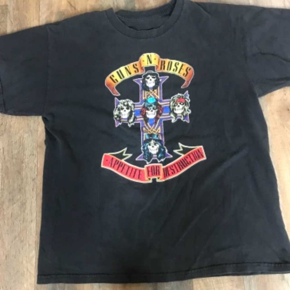 Vintage Single Stitch Guns N Roses Tour Band Tee … - image 2