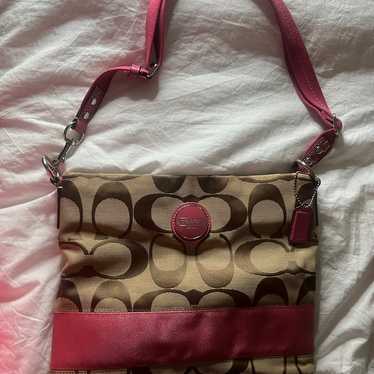 VINTAGE COACH BAG FROM THE 2000’S!! - image 1