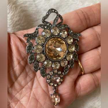 Liz Claiborne Victorian Inspired Jeweled Brooch Pi