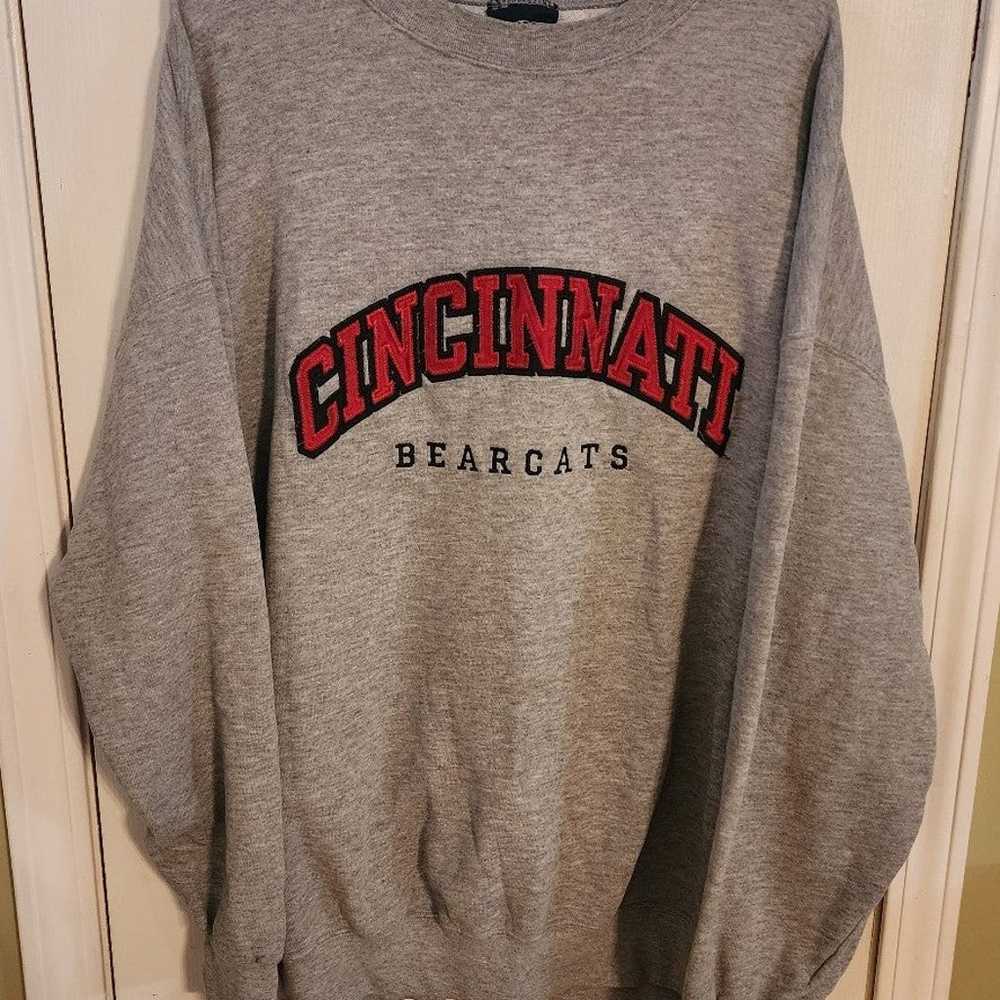 Vintage Jansport Cincinnati Bearcats Sweatshirt - image 1