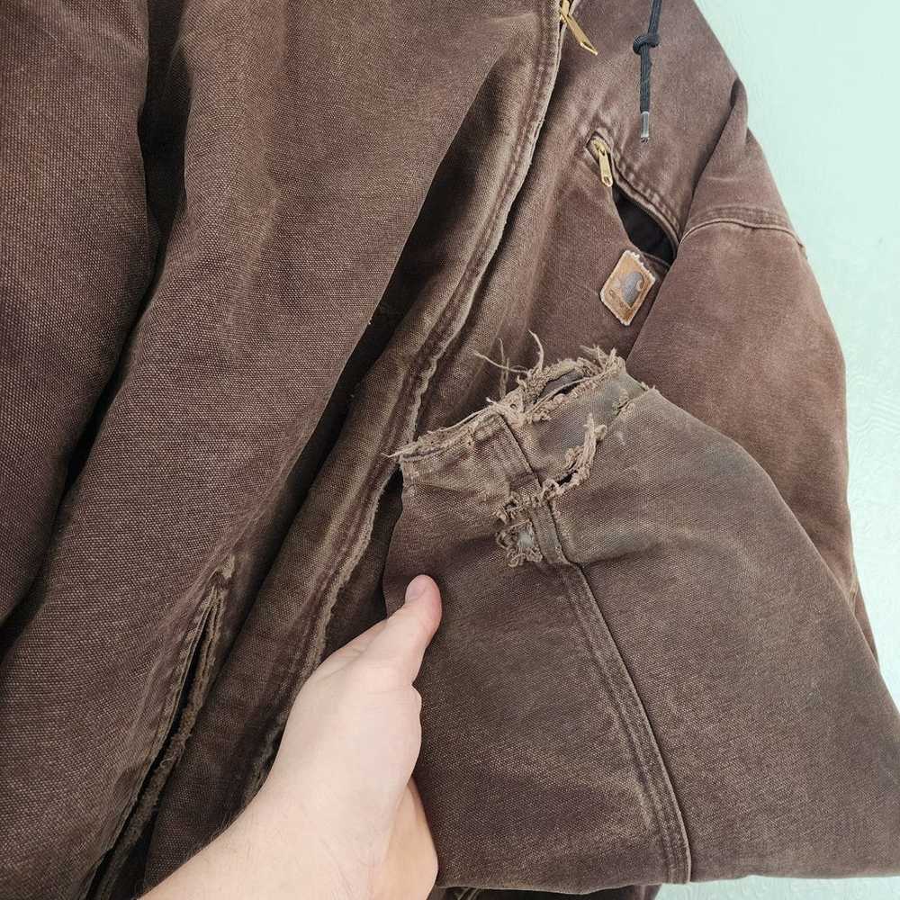 Brown well worn Distressed carhartt coat with she… - image 3