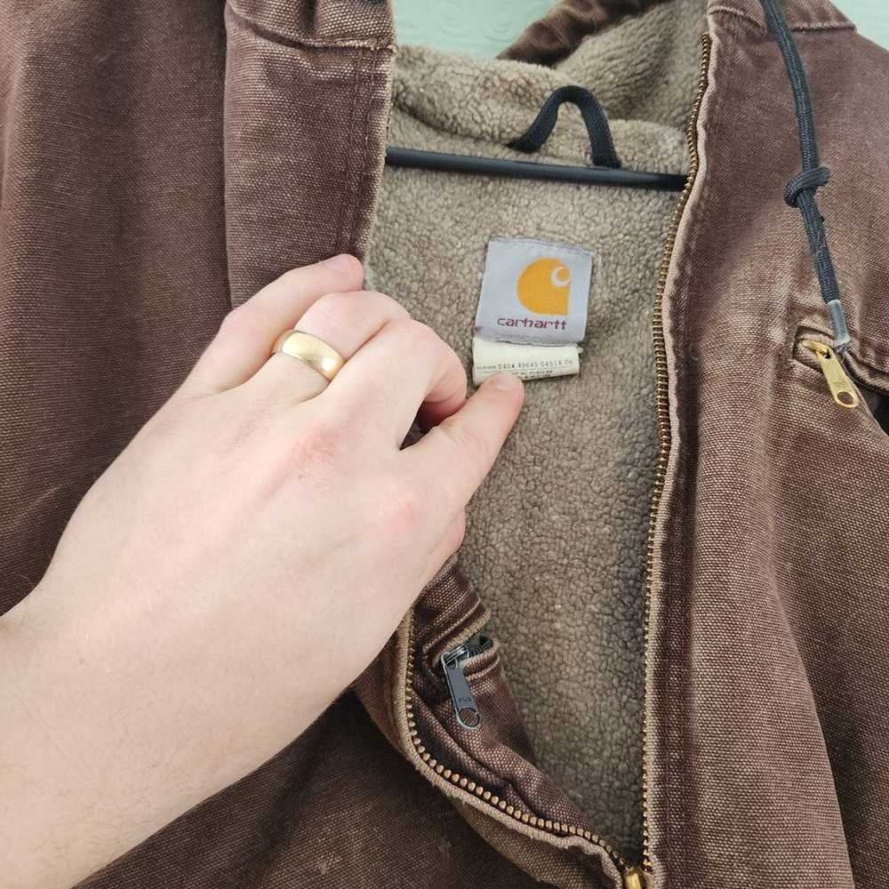 Brown well worn Distressed carhartt coat with she… - image 5